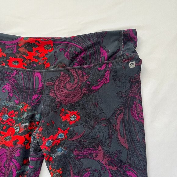 Fabletics PowerHold Mid-Rise Legging Romantic Print Size Medium - Picture 6 of 7